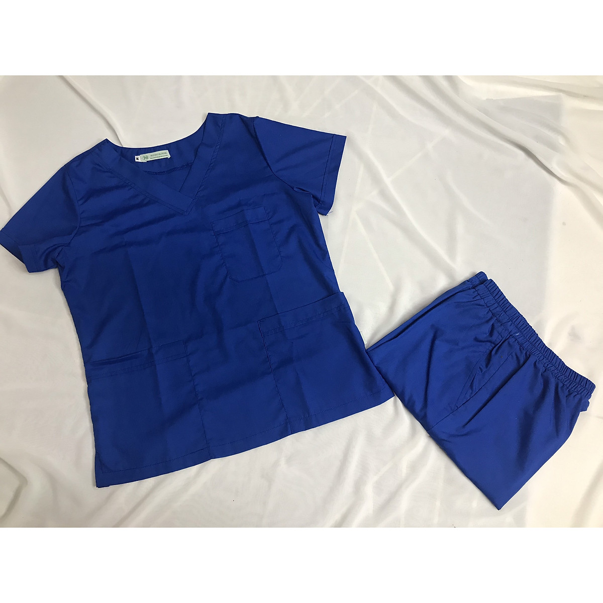 scrubs bác sĩ đẹp