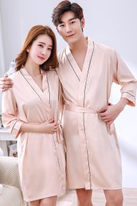 ÁO CHOÀNG KHÁCH SPA 036 - PHÚ HOÀNG UNIFORM