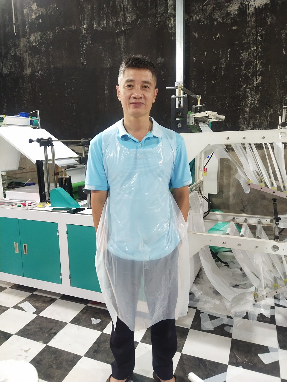 Tạp dề nhựa LDPE dùng một lần