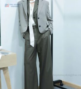 dong-phuc-cong-so-toi-gian.jpg