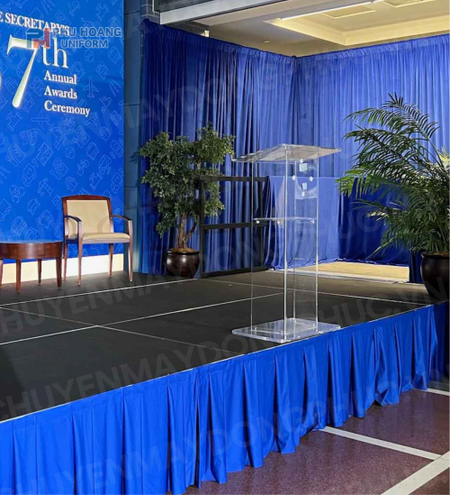 Khăn trải bàn sự kiện