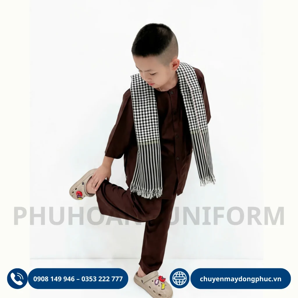 Cho thuê và nhận đặt may áo bà ba trẻ em màu nâu truyền thống, chất liệu thoải mái, phù hợp biểu diễn văn nghệ, lễ hội, chụp ảnh và các sự kiện văn hóa Nam Bộ.