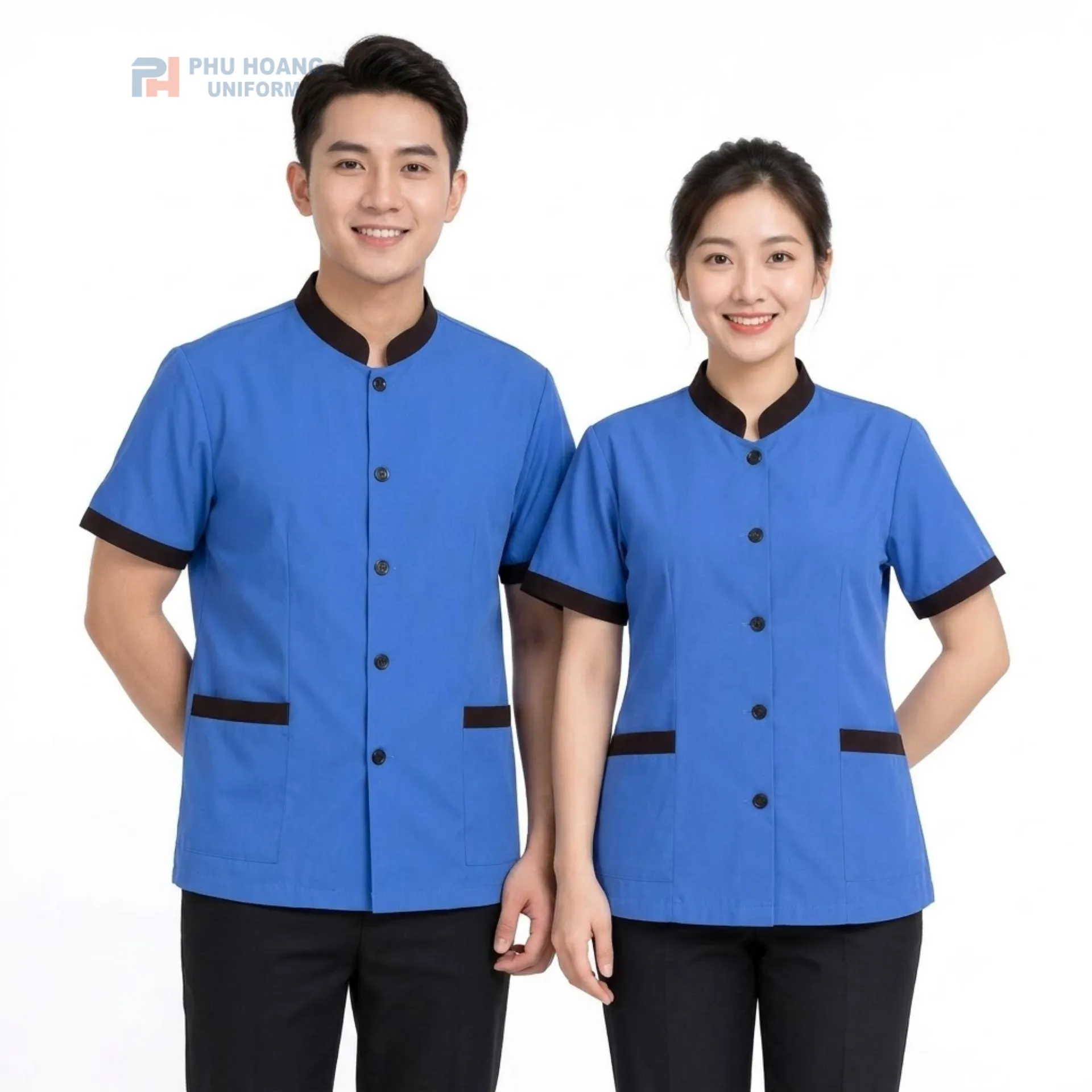 ao-tap-vu-xanh-duong-phoi-vien-nau Đồng phục áo tạp vụ xanh navy phối viền nâu nam nữ chuyên nghiệp từ Phú Hoàng Uniform.