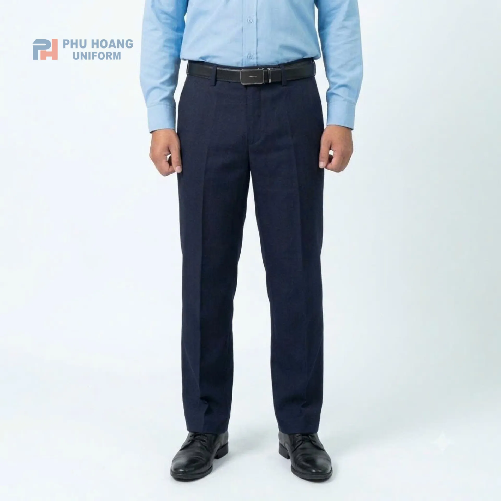 quan-bao-ve-mau-xanh-den Khám phá mẫu quần bảo vệ xanh đen chất liệu vải kaki cao cấp từ Phú Hoàng Uniform. Thiết kế chuẩn form, bền bỉ, thoáng mát, lưng thun linh hoạt. Hotline: 0353.222.777.