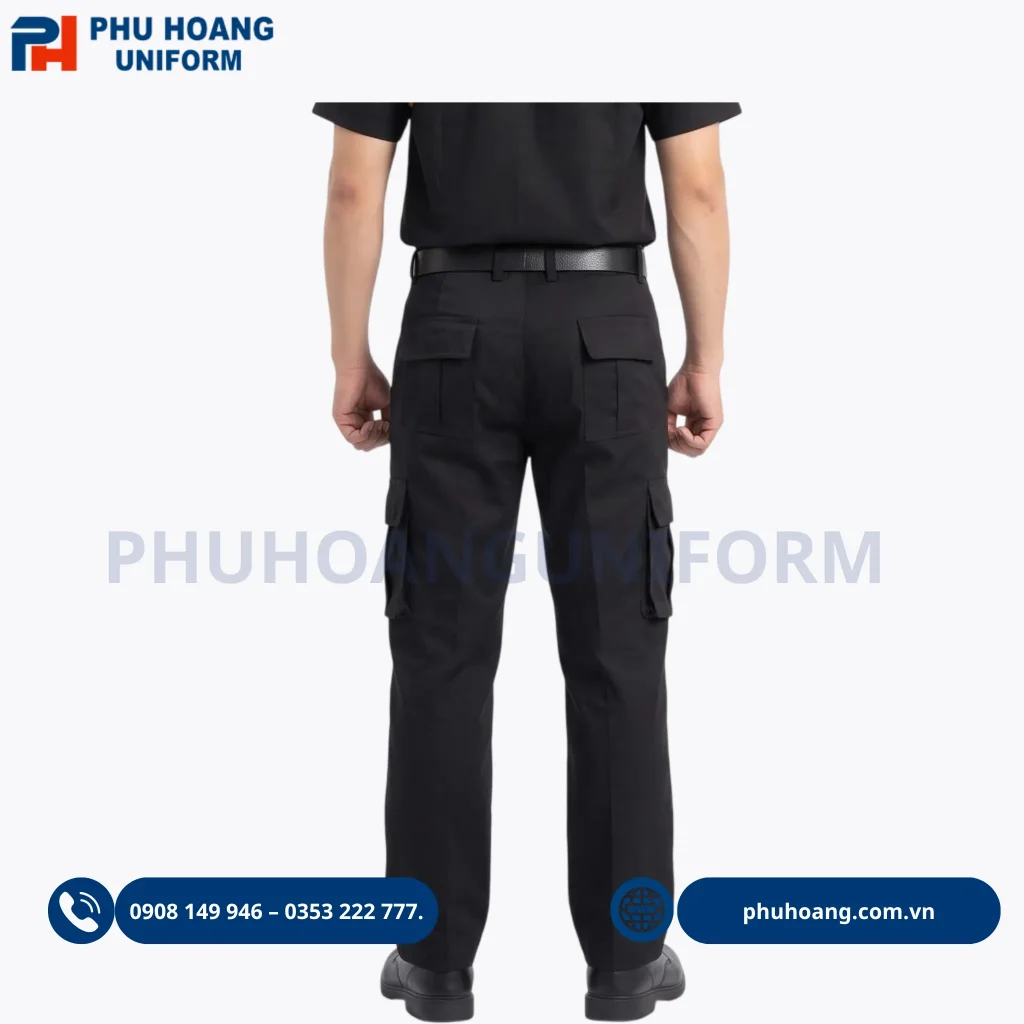 Quần bảo vệ túi hộp màu đen Phú Hoàng Quần bảo vệ túi hộp màu đen Phú Hoàng, thiết kế lịch sự, phù hợp cho đồng phục bảo vệ công ty, nhà hàng, khách sạn.